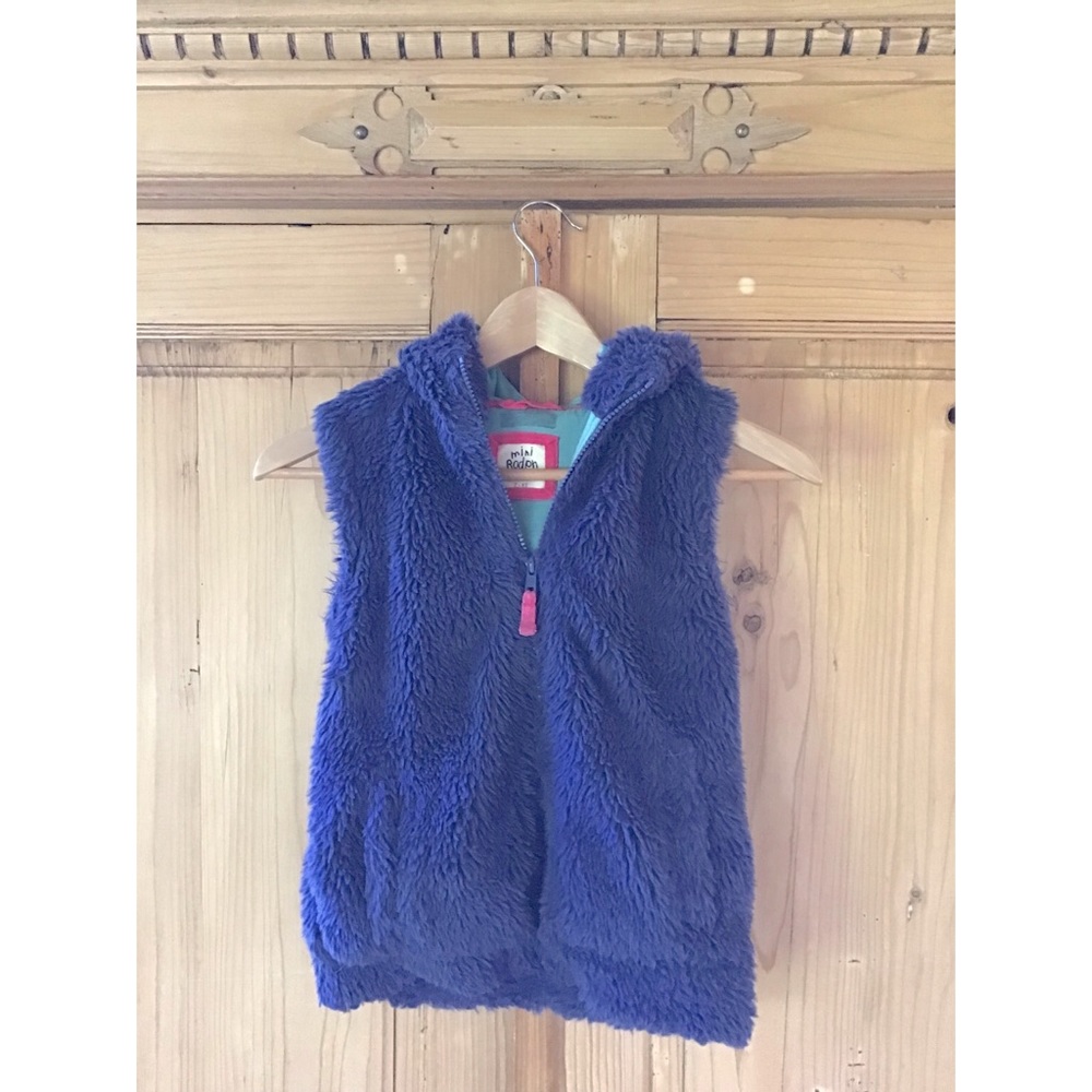 MOVING SALE!! Mini Boden brand size 7-8Y fuzzy faux fur blue vest